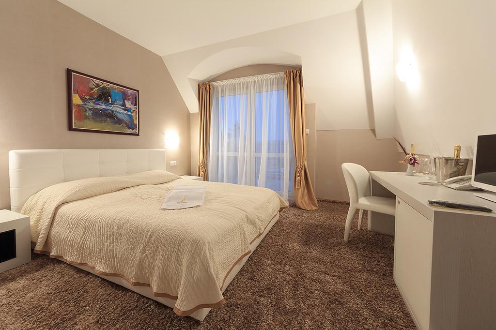Agusta Spa Hotel Βελίκο Τίρνοβο Δωμάτιο φωτογραφία